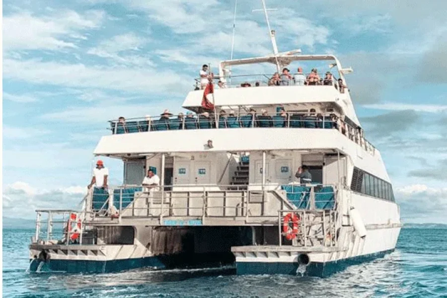 Tivua Island Fiji (Nadi)